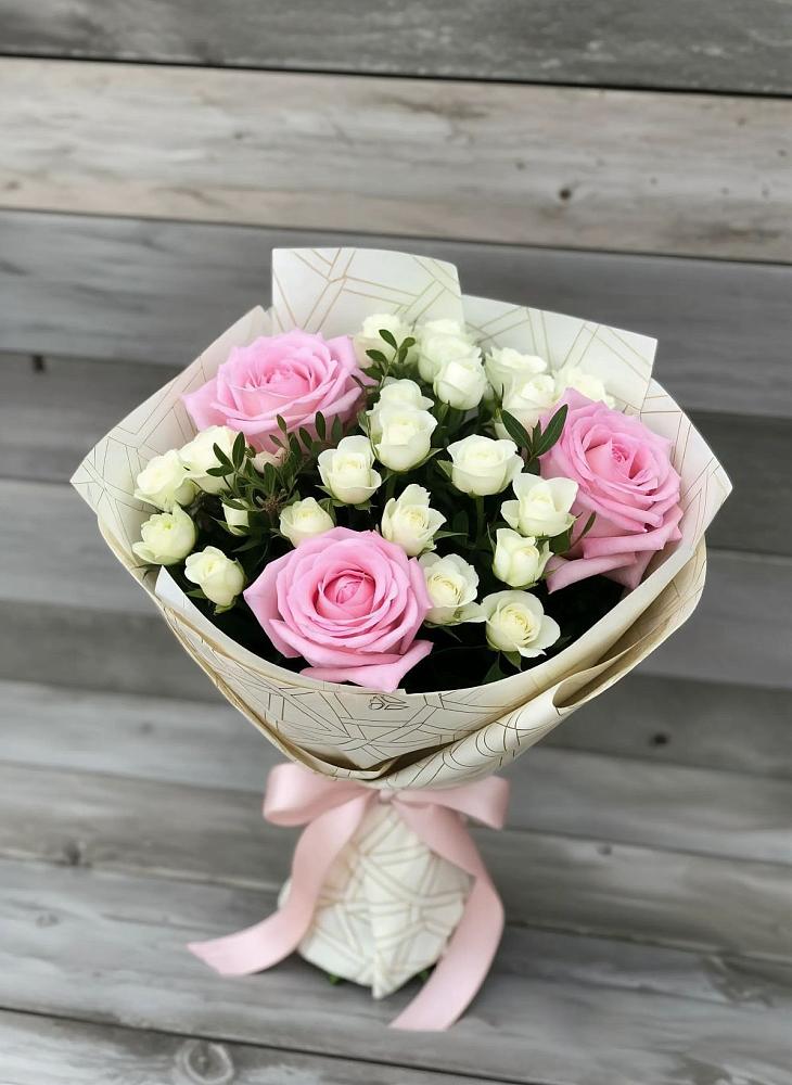 Букет цветов из: Розы в Тереке Ставропольского края