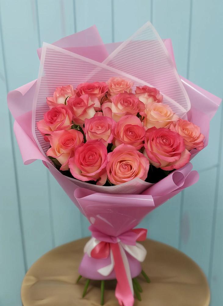 Букет 15 Розовых роз Равель в Тереке Ставропольского края