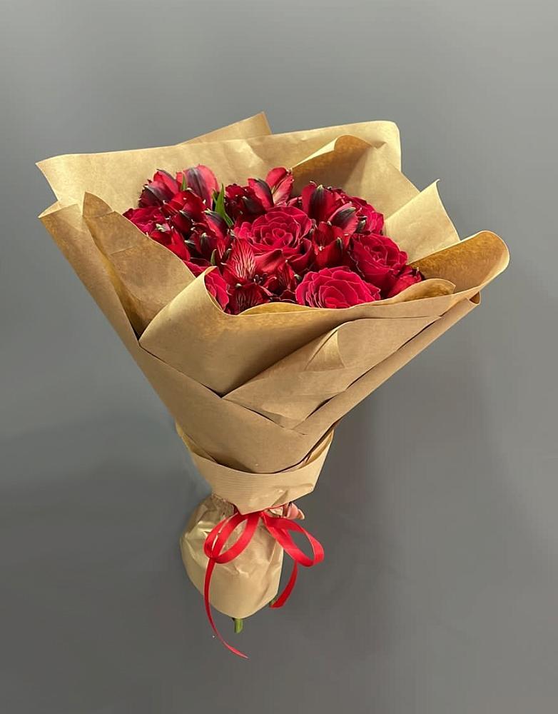 Букет цветов из: Альстромерии и Розы в Тереке Ставропольского края