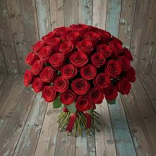 Букет 55 Красных роз Фридом #REPLACE_PRED# Тереке Ставропольского края