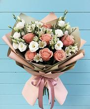 Букет цветов из:  Розы, Альстромерии и Лизиантусы в Тереке Ставропольского края