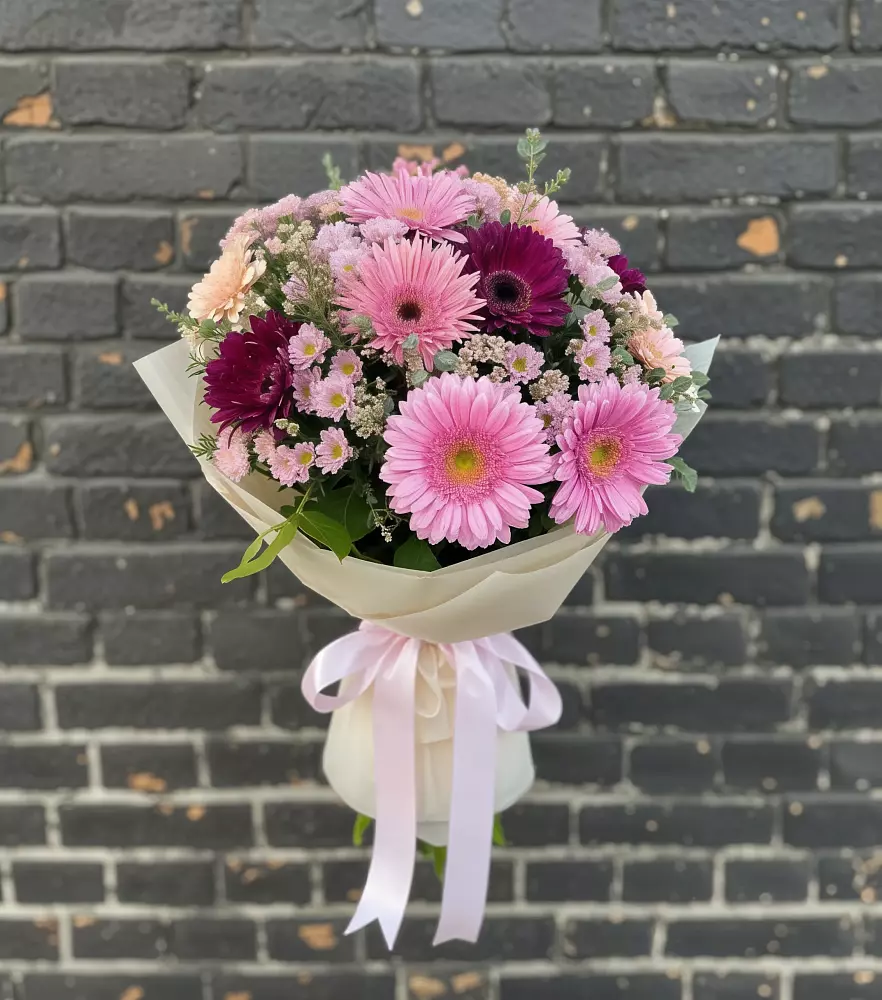 Букет цветов из: Герберы и Хризантемы в Тереке Ставропольского края