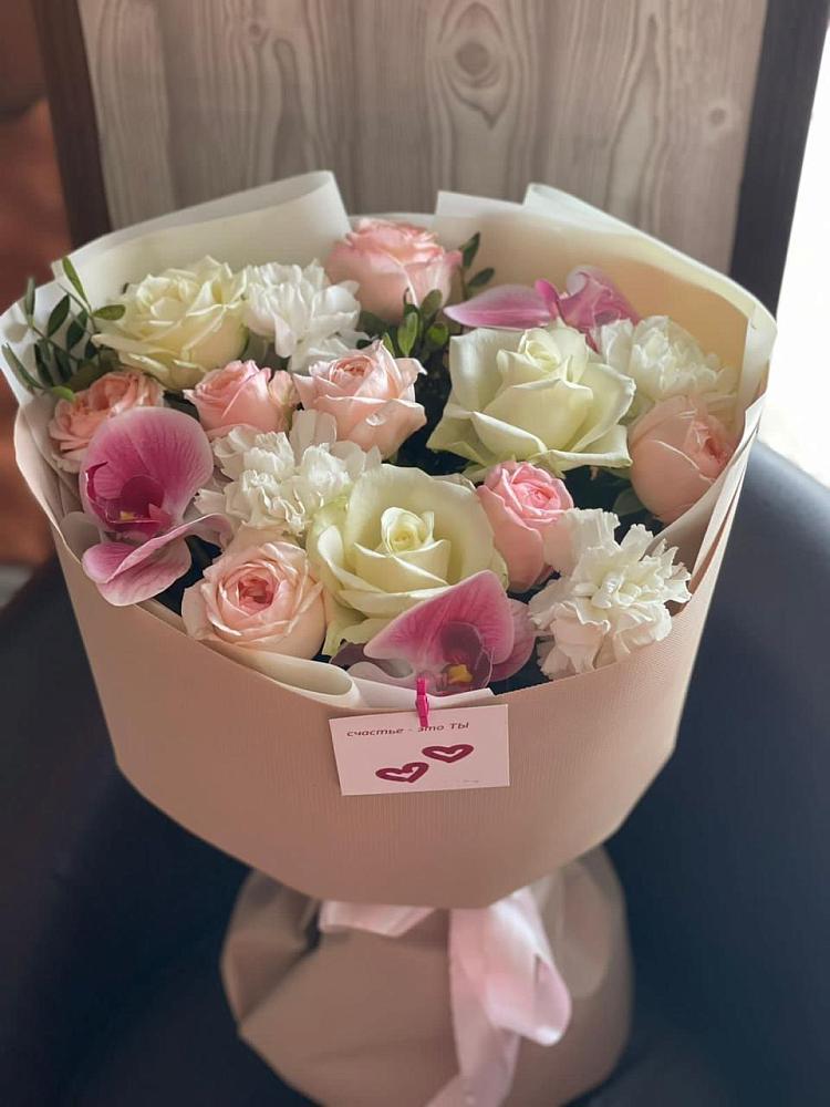 Букет цветов из: Орхидеи, Розы и Гвоздики в Тереке Ставропольского края