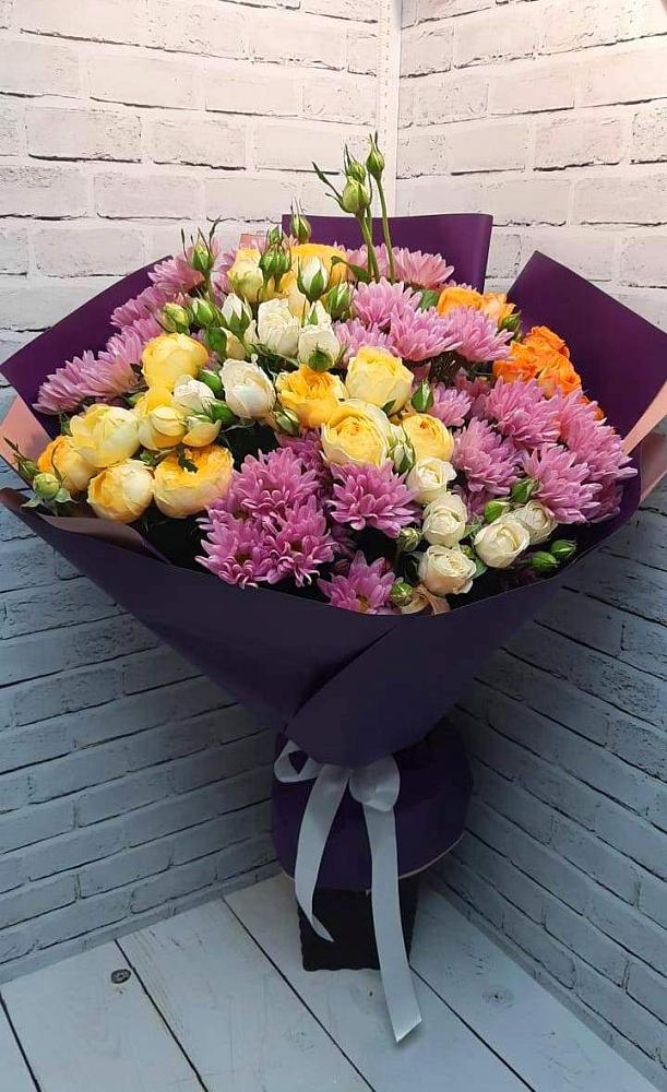 Букет цветов из: Хризантемы и Розы в Тереке Ставропольского края