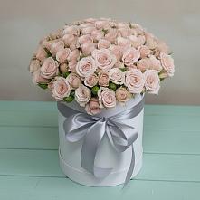 Цветочная композиция из Розы в шляпной коробке в Тереке Ставропольского края