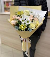 Букет цветов из:  Альстромерии, Розы и Хризантемы в Тереке Ставропольского края