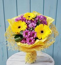 Букет цветов из:  Хризантемы и Герберы #REPLACE_PRED# Тереке Ставропольского края