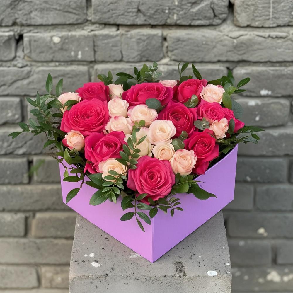 Цветочная композиция из Розы в коробке в Тереке Ставропольского края