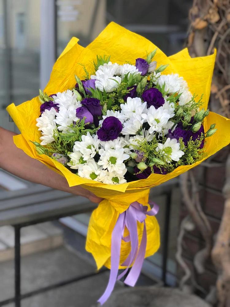 Букет цветов из: Ирисы, Хризантемы и Ромашки в Тереке Ставропольского края