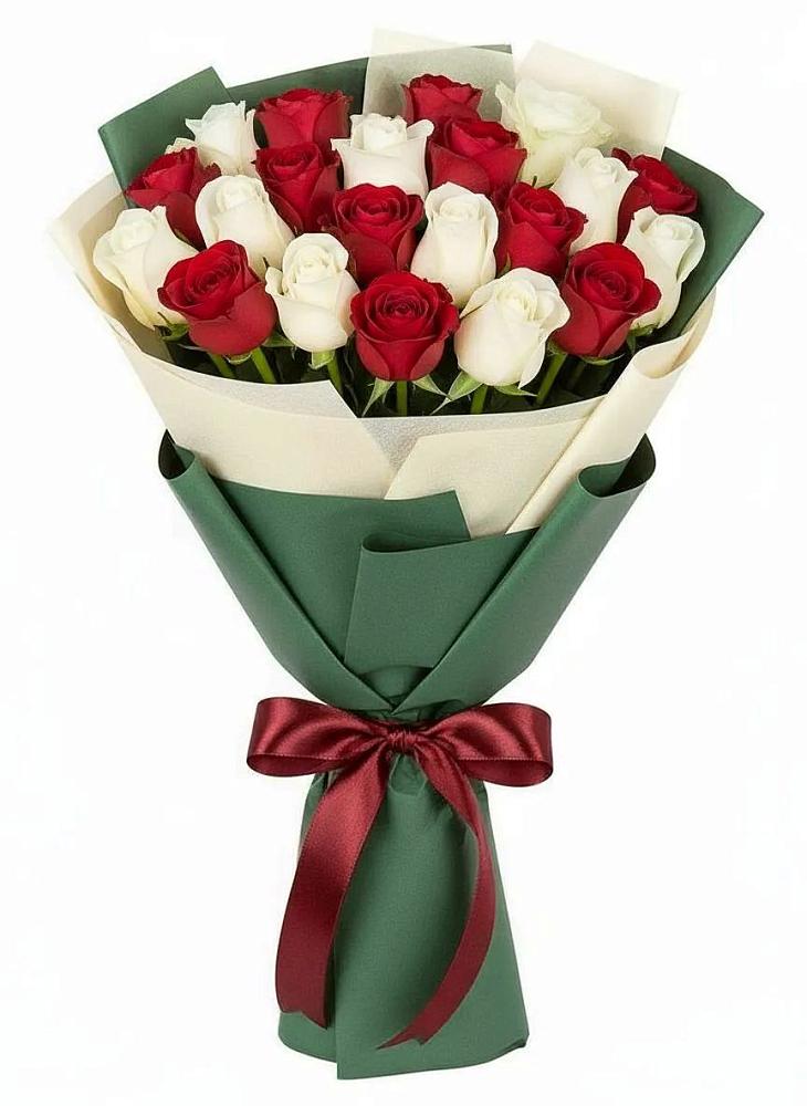 Букет Микс из красных и белых роз в Тереке Ставропольского края