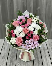 Букет цветов из:  Альстромерии, Гвоздики, Розы и Хризантемы в Тереке Ставропольского края