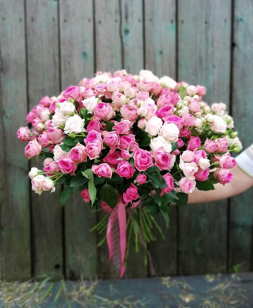 Букет Розовые кустовые розы Натали и Лав Лидия в Тереке Ставропольского края