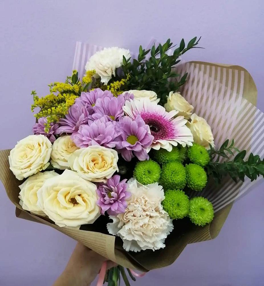 Букет цветов из: Хризантемы, Розы, Гвоздики и Герберы в Тереке Ставропольского края