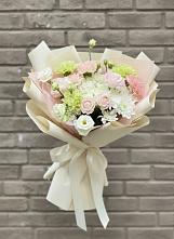 Букет цветов из:  Гвоздики, Розы, Лизиантусы и Хризантемы в Тереке Ставропольского края