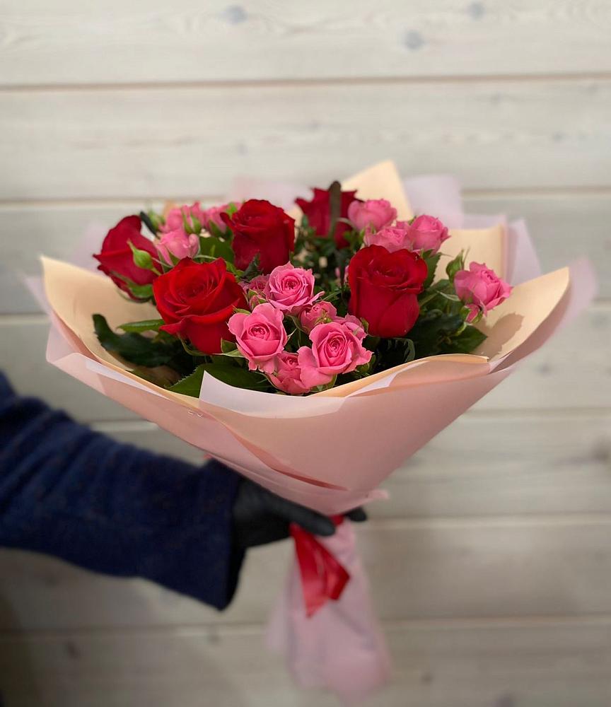 Букет цветов из: Розы в Тереке Ставропольского края