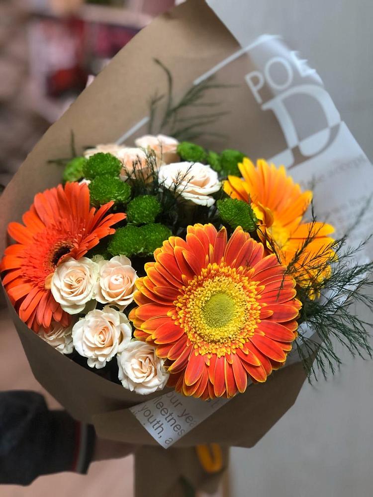 Букет цветов из: Герберы, Хризантемы и Розы в Тереке Ставропольского края