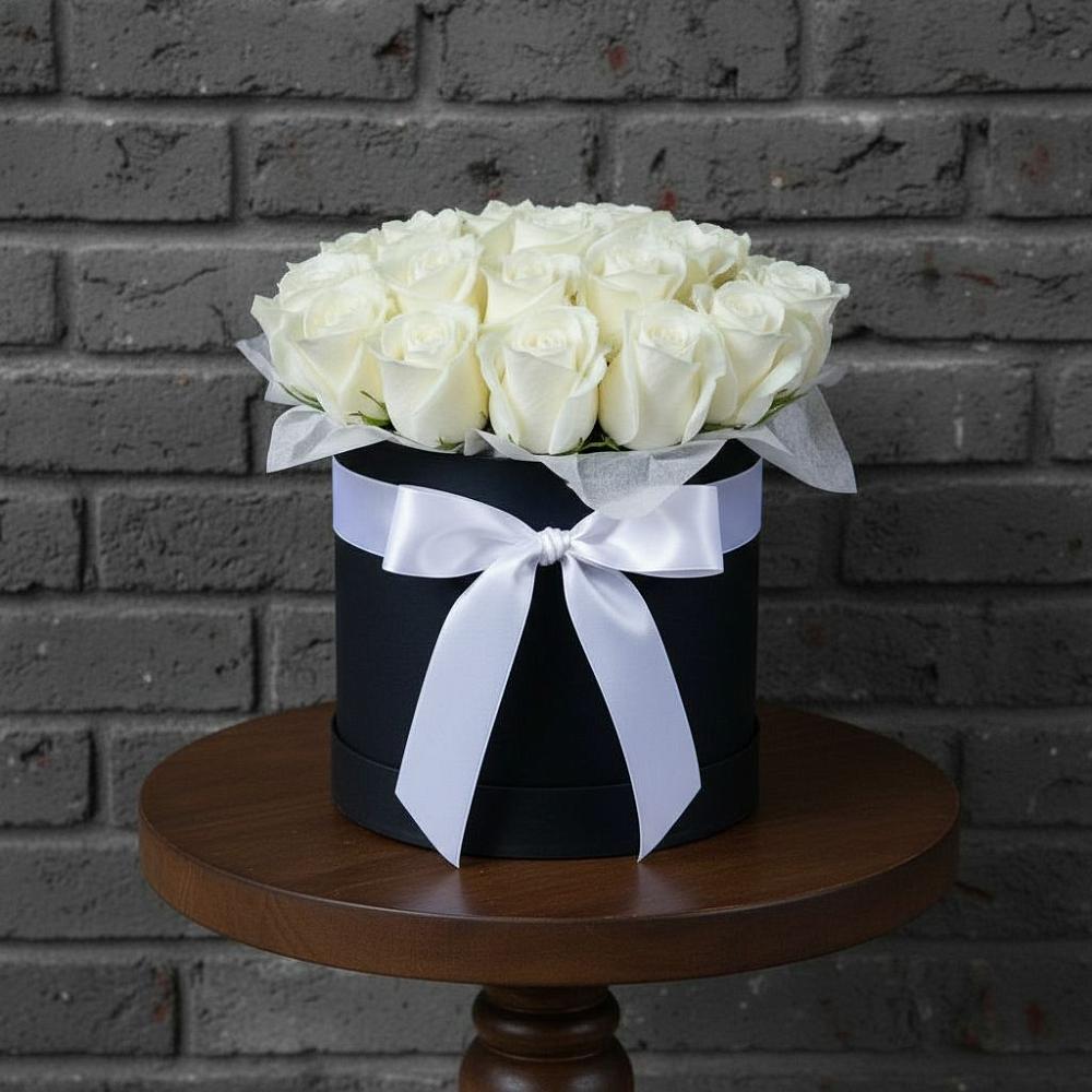 Цветочная композиция из Розы в шляпной коробке в Тереке Ставропольского края